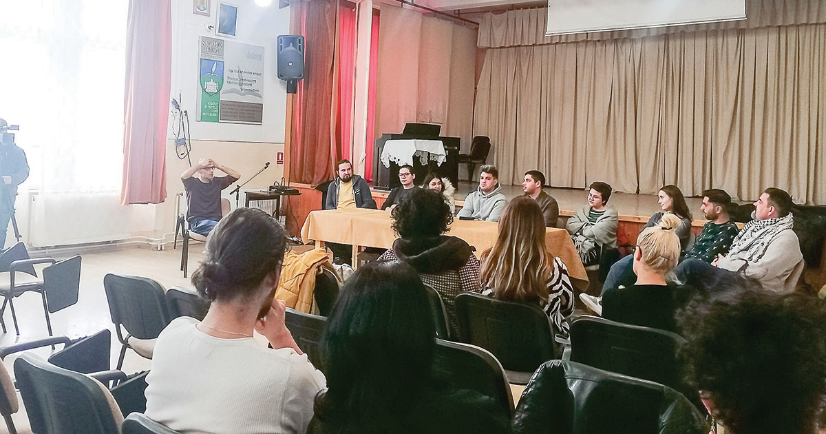 Szociális érzékenyítés a művészet eszközeivel